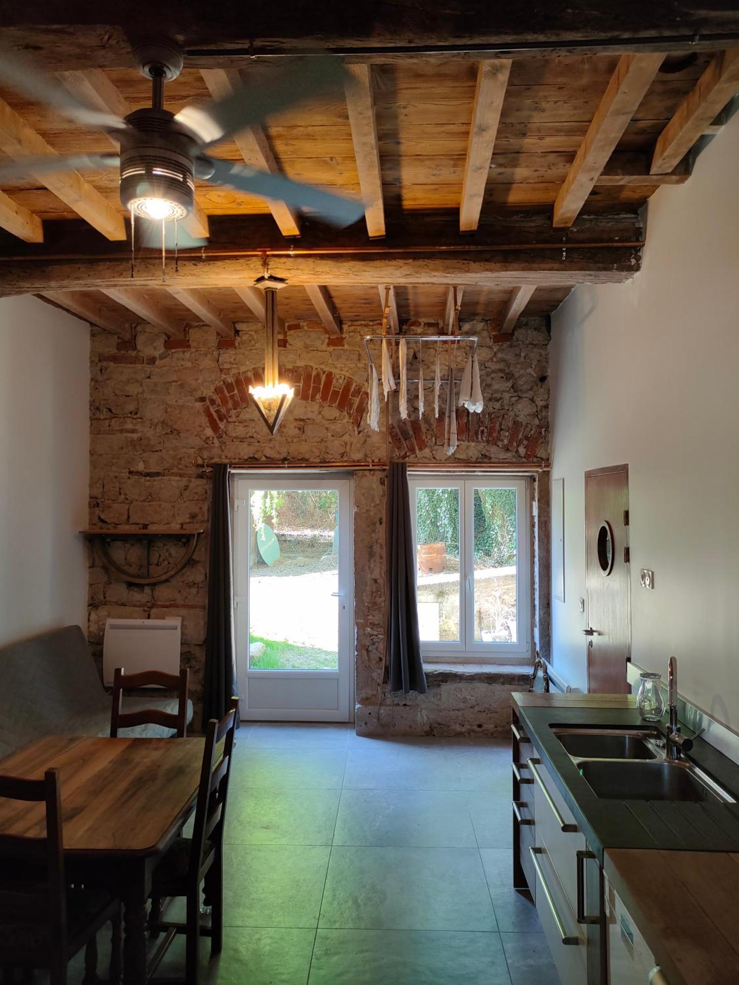 Du Longevent Apartment Meximieux
